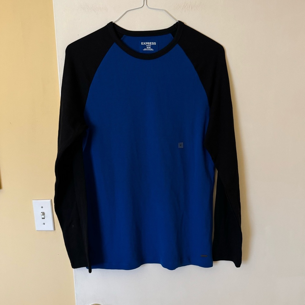 EXPRESS waffle top - size M - NWT